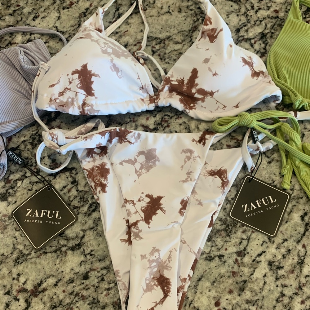 NWT Western Tye Dye Bikini - Picture 3 of 3